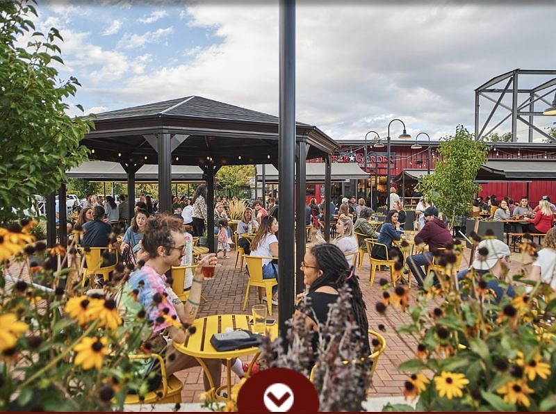 1.2 miles to Edgewater Beer Garden!