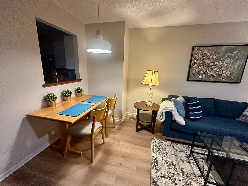 Furnished Finder property 566576_1 photo 3