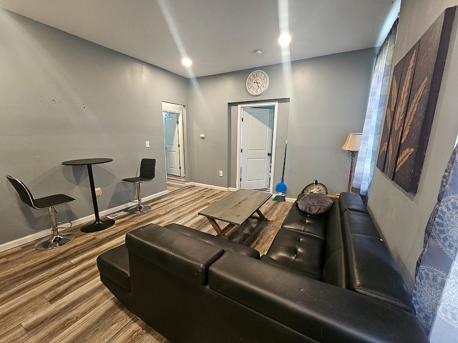 Furnished Finder property 566609_1 photo 10