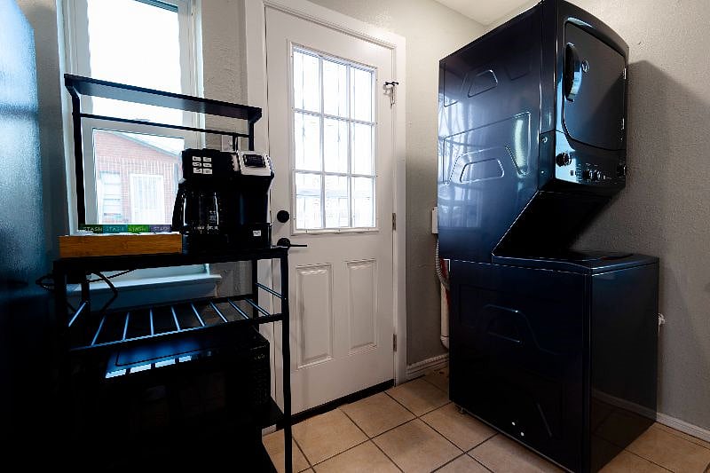 Furnished Finder property 566619_1 photo 9