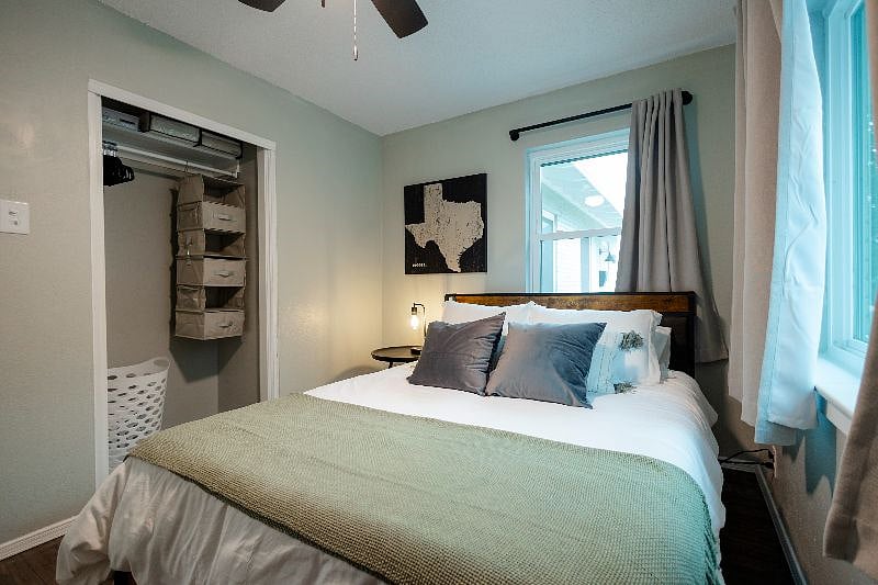 Furnished Finder property 566619_1 photo 12