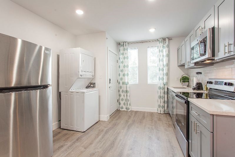 Furnished Finder property 566621_1 photo 9