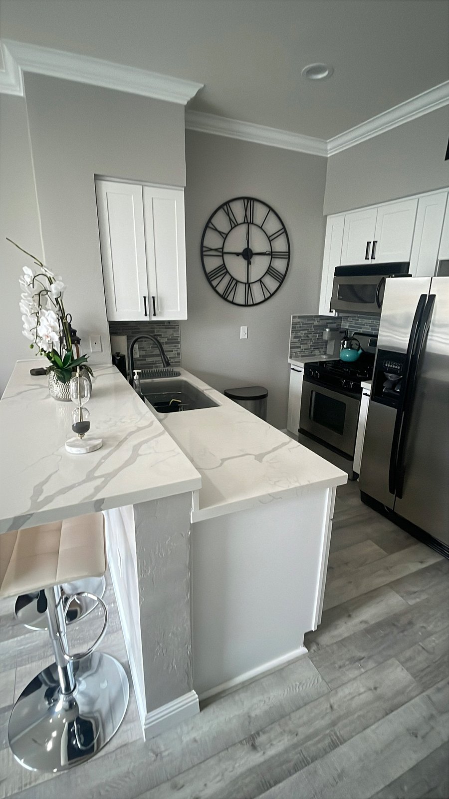 Waterfall Quarts countertops