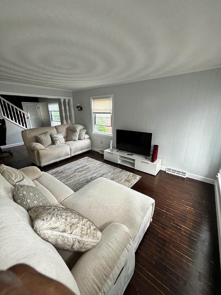 Furnished Finder property 566729_1 photo 3
