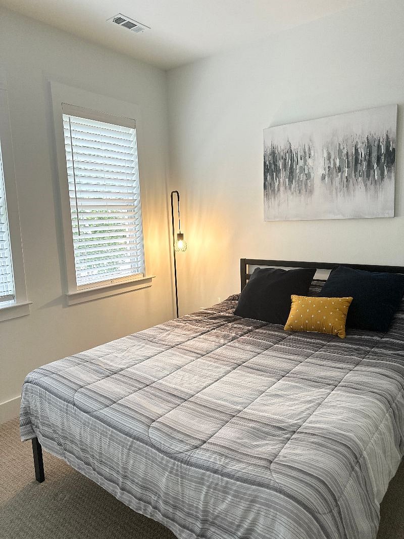 Furnished Finder property 566753_1 photo 4