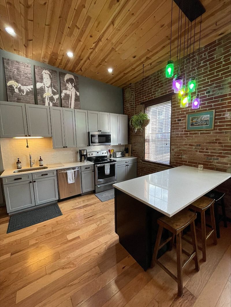 Furnished Finder property 566767_1 photo 9