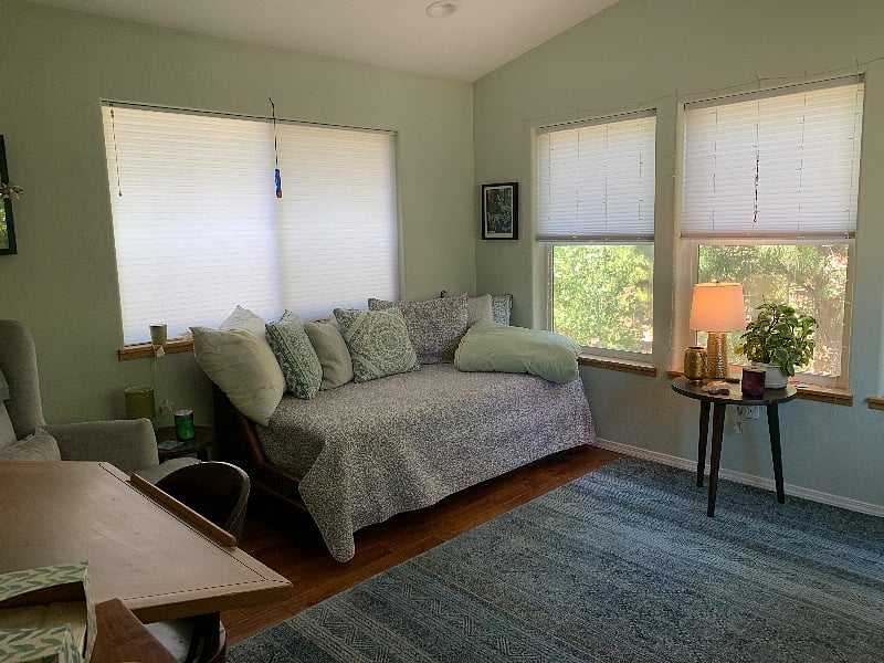 Twin sized daybed in sittingt room/treehoused