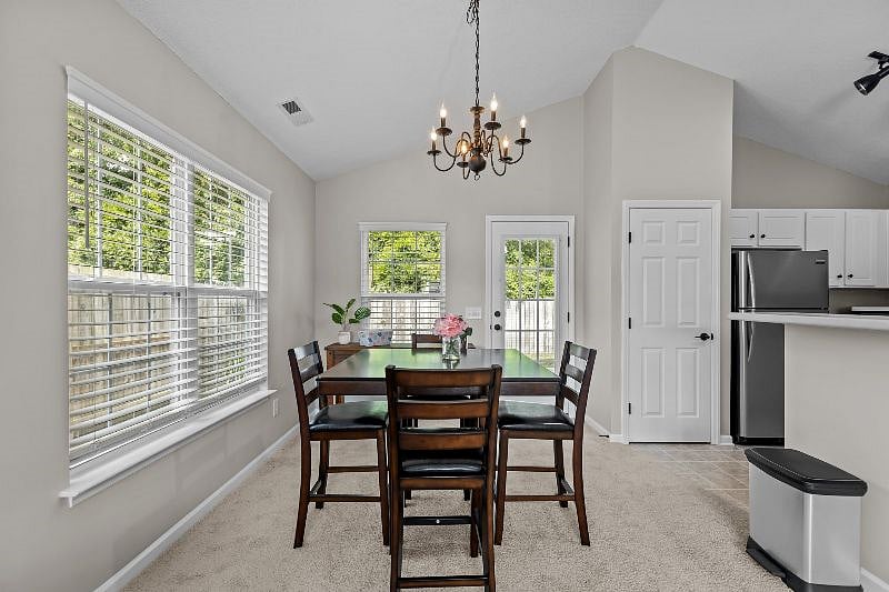 Furnished Finder property 566825_1 photo 9