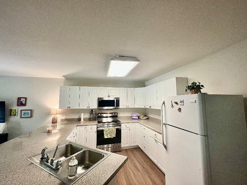 Furnished Finder property 566838_1 photo 3