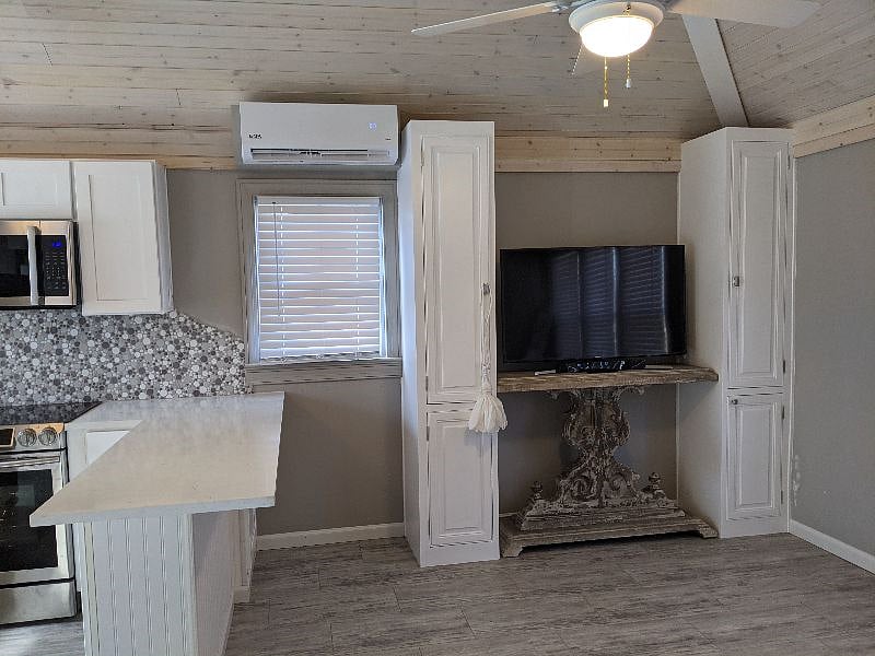 Furnished Finder property 566842_1 photo 6