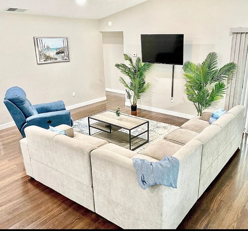 Furnished Finder property 566863_1 photo 2