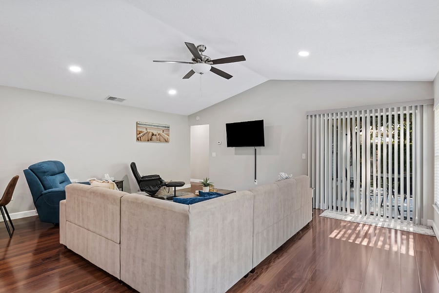 Furnished Finder property 566863_1 photo 13