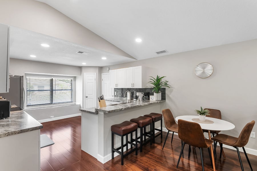 Furnished Finder property 566863_1 photo 14