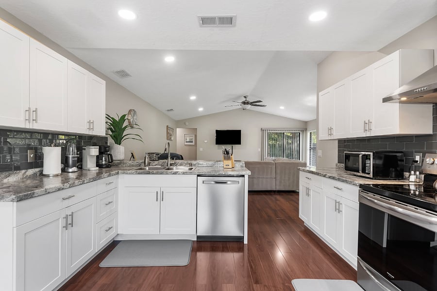 Furnished Finder property 566863_1 photo 16