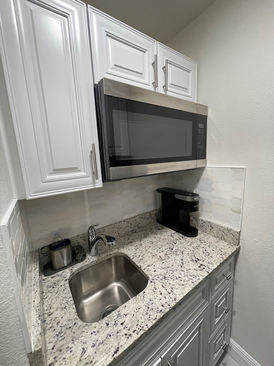 Furnished Finder property 566905_2 photo 18