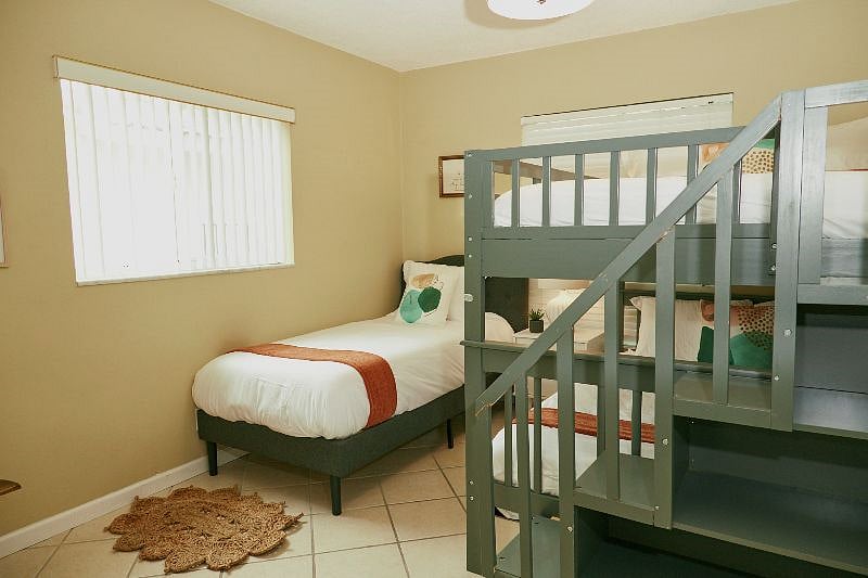 Furnished Finder property 566908_1 photo 17