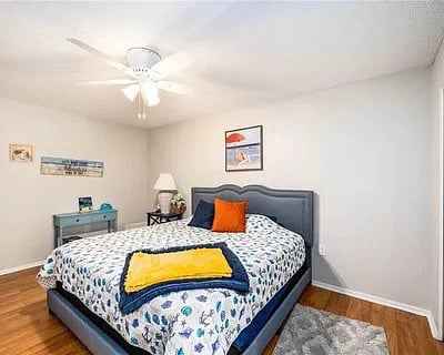 2nd bedroom