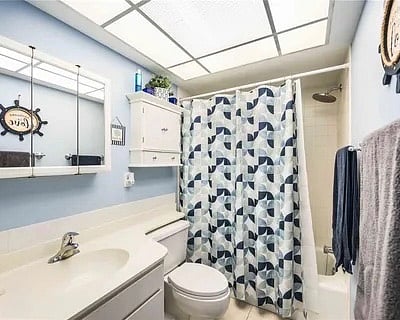 2nd bathroom.