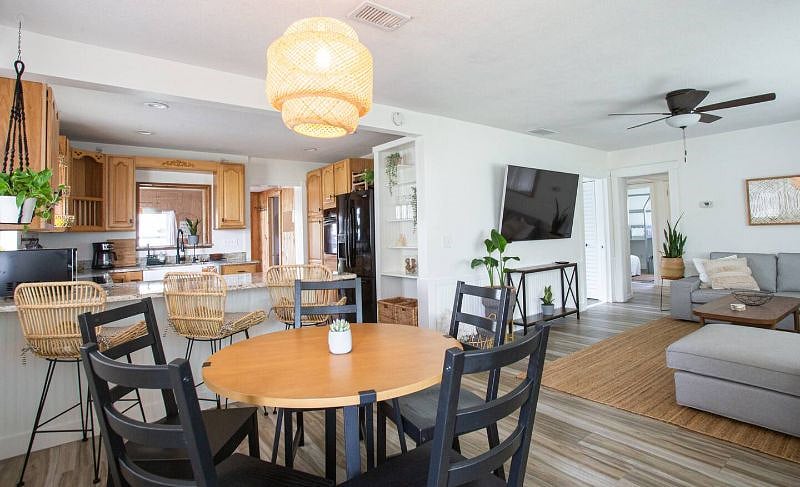 Furnished Finder property 566914_1 photo 2
