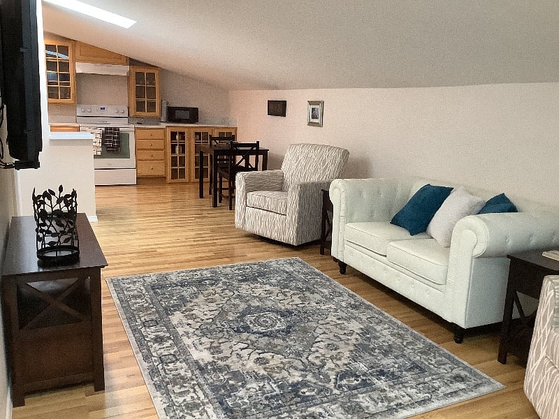 Furnished Finder property 566937_1 photo 3