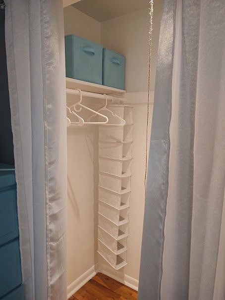 Walk-in Closet