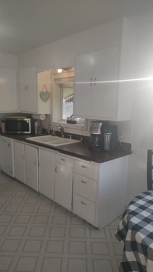 Large Microwave, Double Sink and Coffee Makers