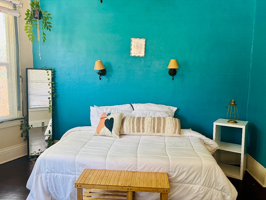 Bedroom bed