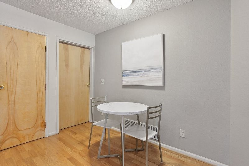 Furnished Finder property 566992_1 photo 9