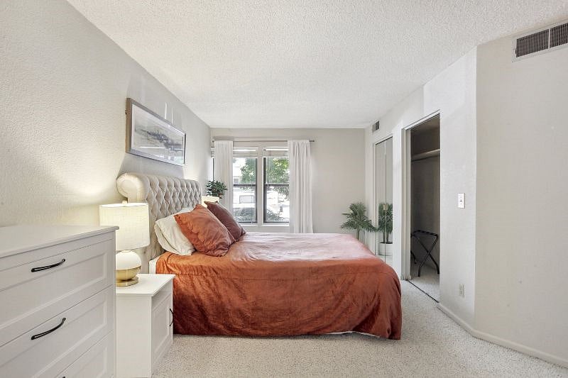 Furnished Finder property 566992_1 photo 10