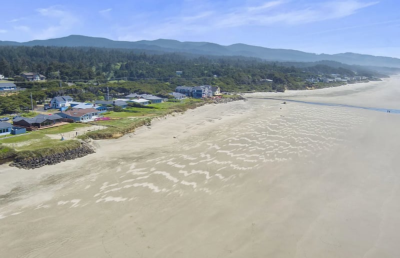 Walkable Beach for miles...