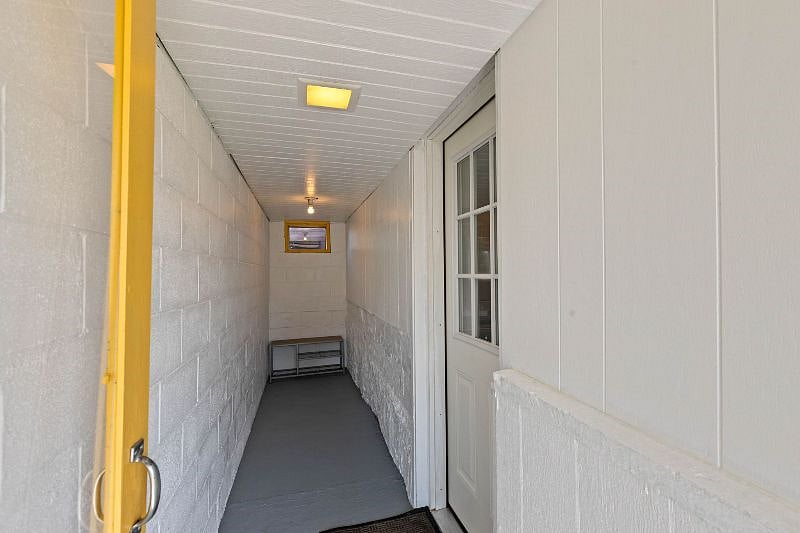 Private entrance.
