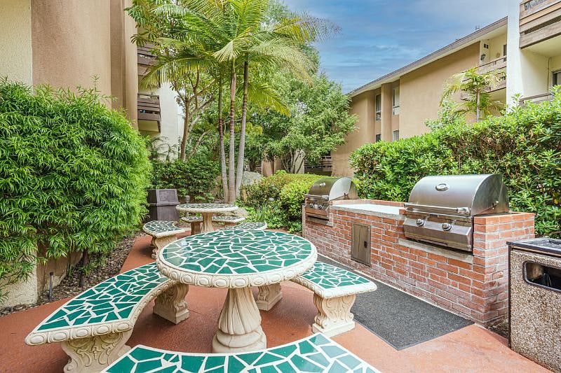 Furnished Finder property 567072_1 photo 12