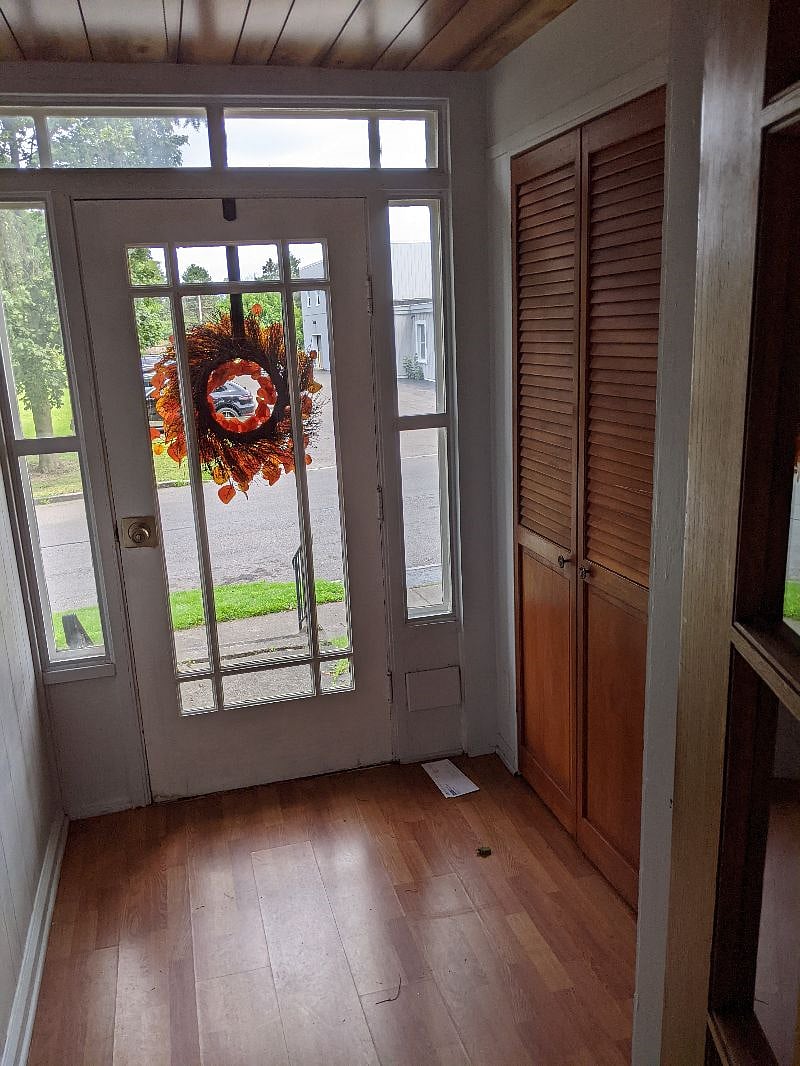 Front entryway/mudroom