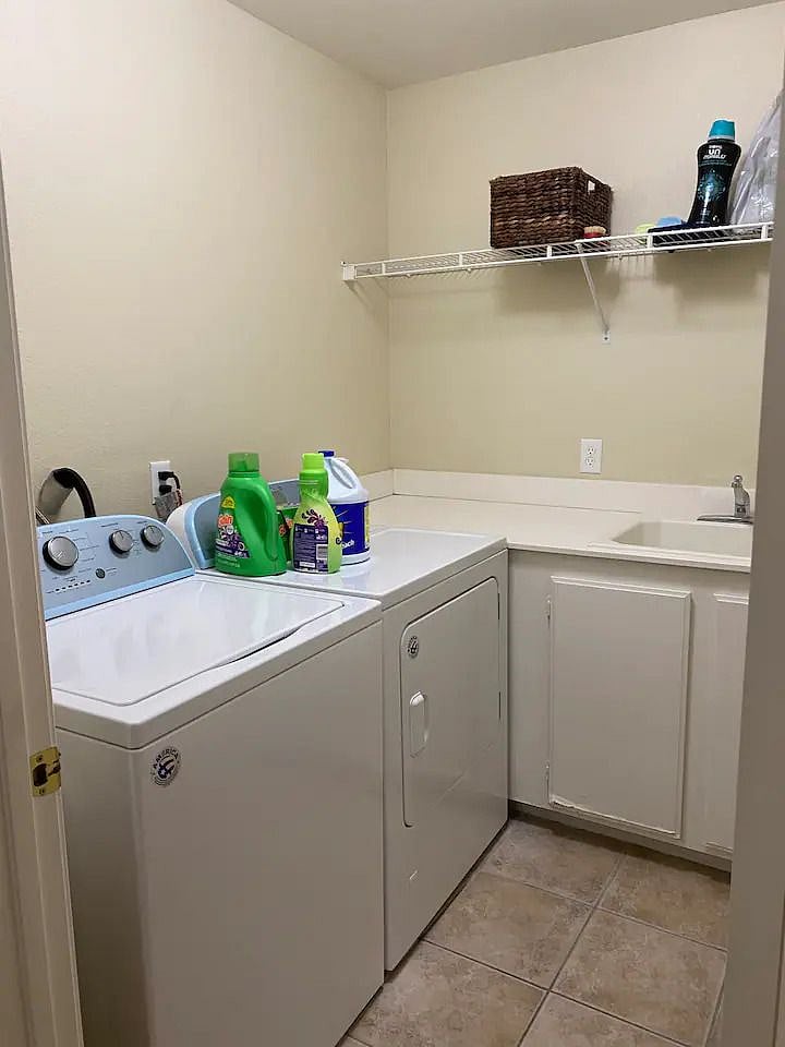 Furnished Finder property 567114_1 photo 13