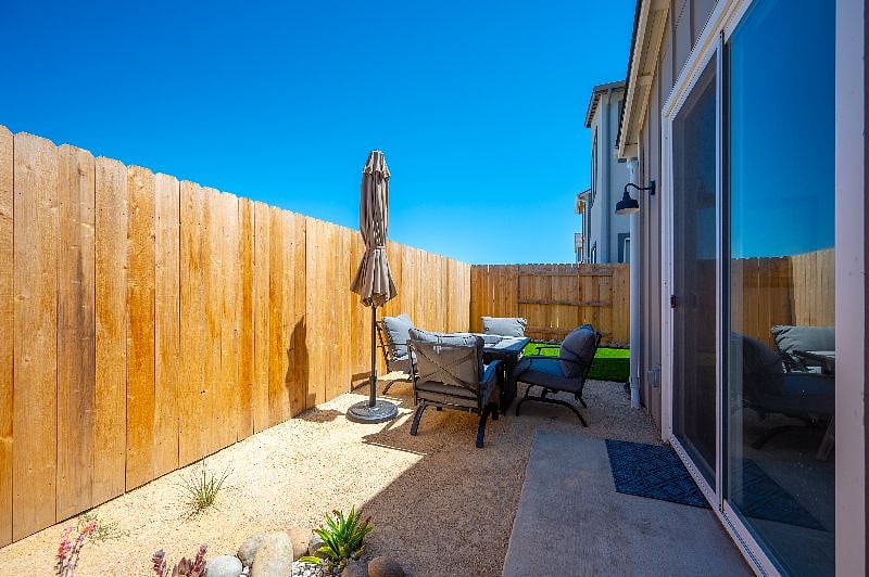 Furnished Finder property 567223_1 photo 12