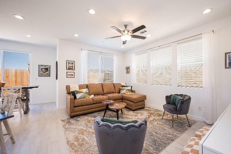 Furnished Finder property 567223_1 photo 16