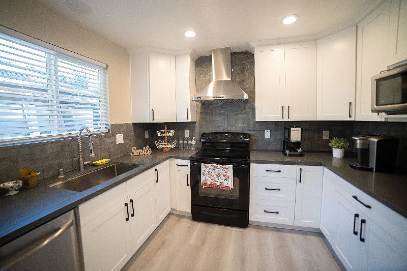 Furnished Finder property 567230_1 photo 26