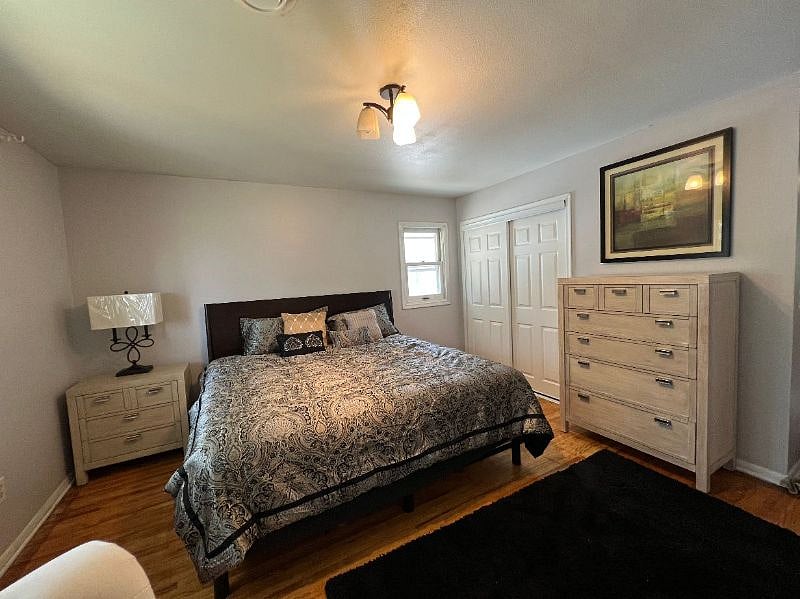 King sized Bed 
Dresser and good sized closet