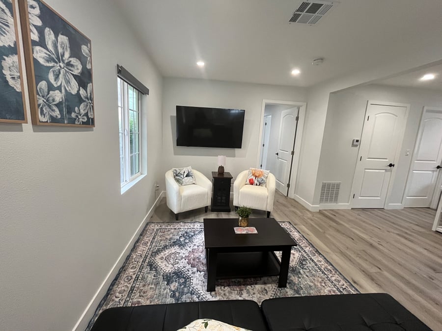 Furnished Finder property 567409_1 photo 3