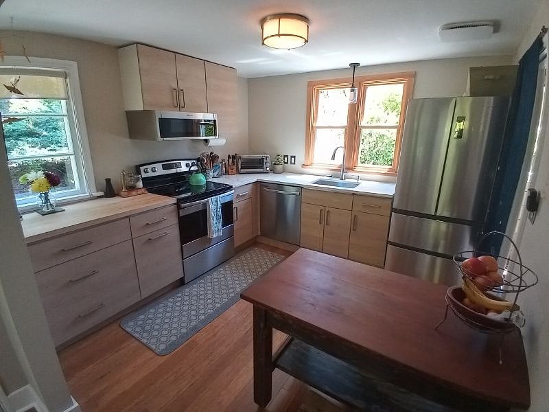Furnished Finder property 567434_1 photo 4