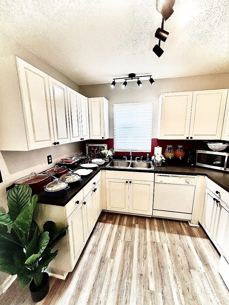 Furnished Finder property 567469_1 photo 11