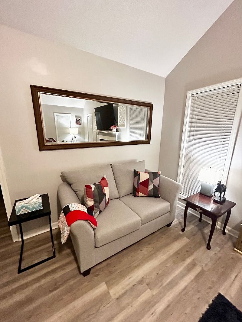 Furnished Finder property 567469_1 photo 6