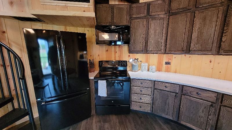 Full Kitchen Appliances
