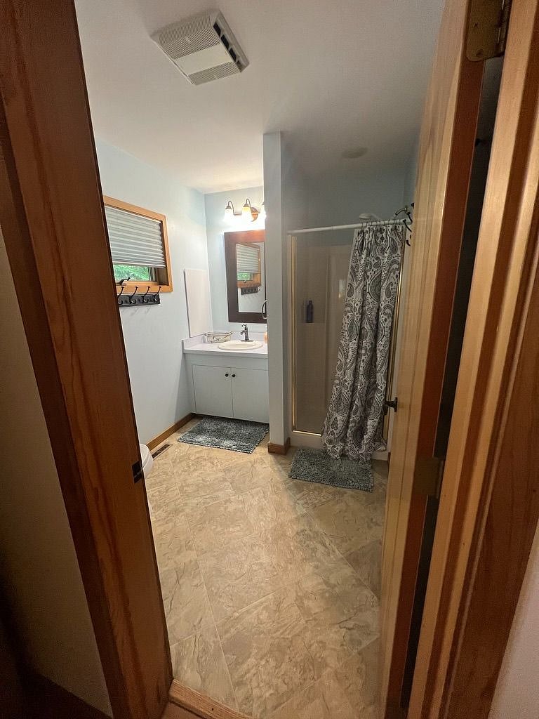 Furnished Finder property 567561_1 photo 11