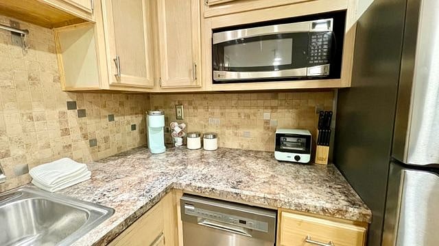 Furnished Finder property 567568_1 photo 10