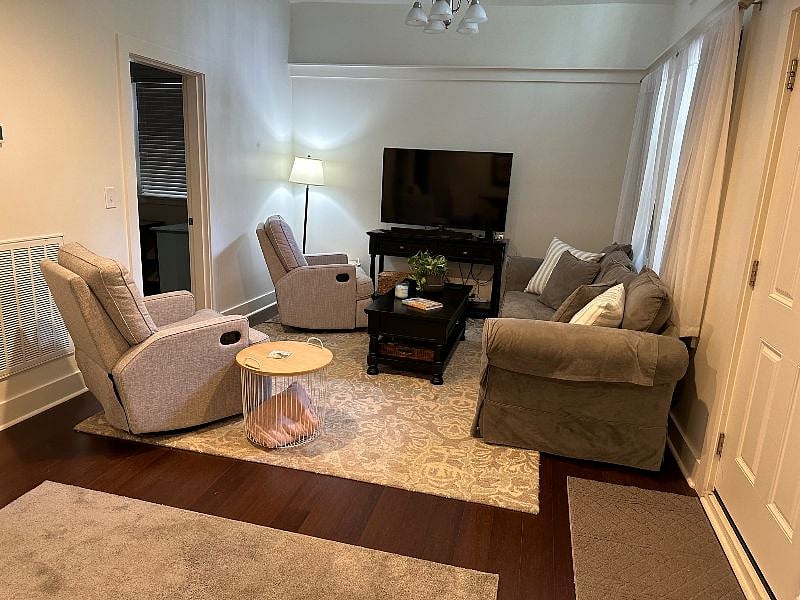 Furnished Finder property 567594_1 photo 17