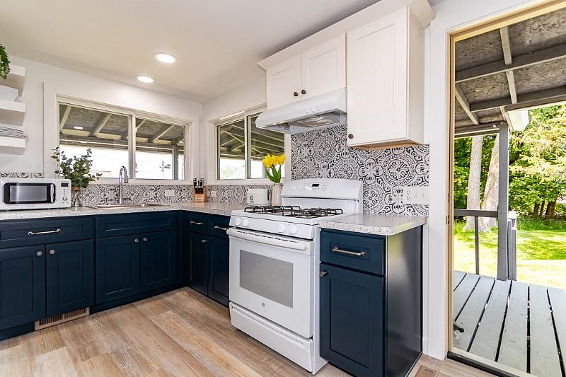 Furnished Finder property 567612_1 photo 3