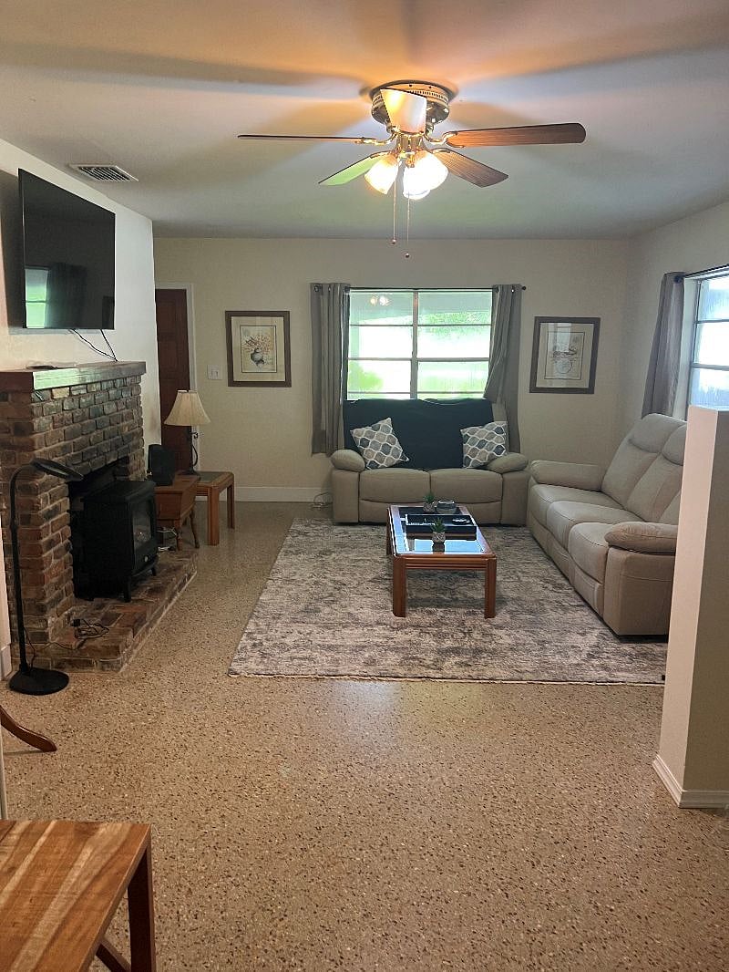 Furnished Finder property 567621_1 photo 3