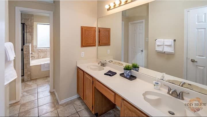 Furnished Finder property 567714_1 photo 5