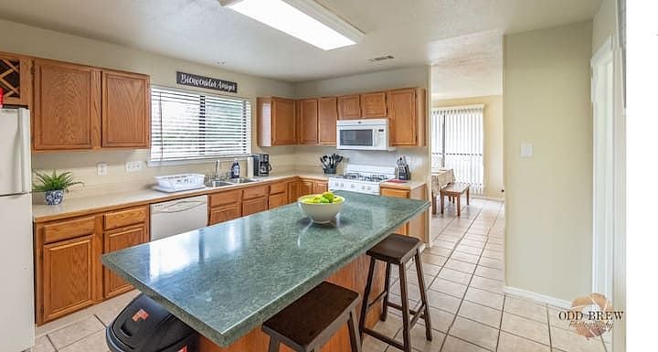 Furnished Finder property 567714_1 photo 3